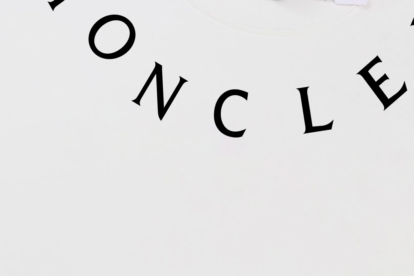 Hot Sale 🔥 💫—Moncler 😎 ！ 440 ， 🙌🏻 Breathable， Versatile ！✔ ❗ ❗ ：Black White Sizes：S～2XL